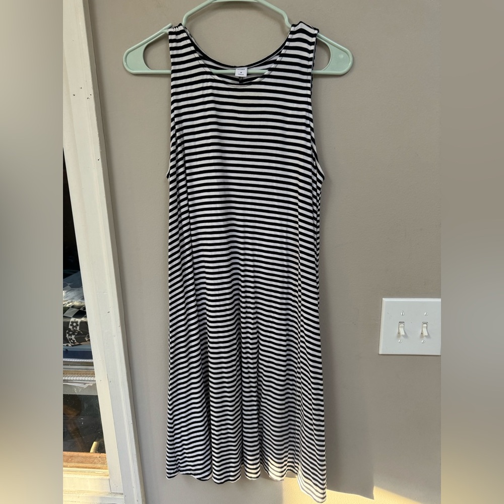 Old Navy Black White Striped Swing Dress M Sleeveless Casual